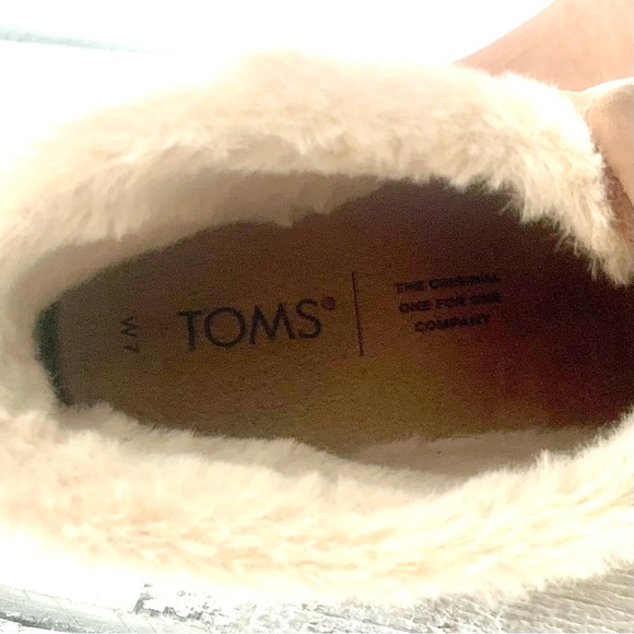 Tom’s Paxton Suede Chukka Shoes - Picture 6 of 6